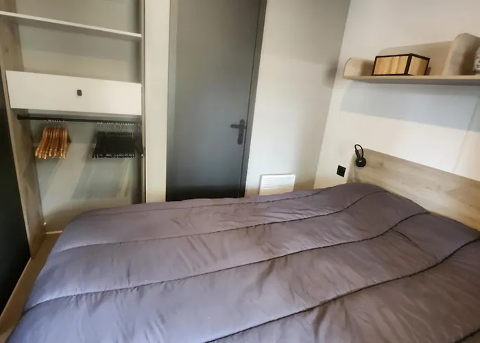 Mobil Domaine De La Yole 6 Personnes 5 Etoiles Des Le 3 Avril 2026 *